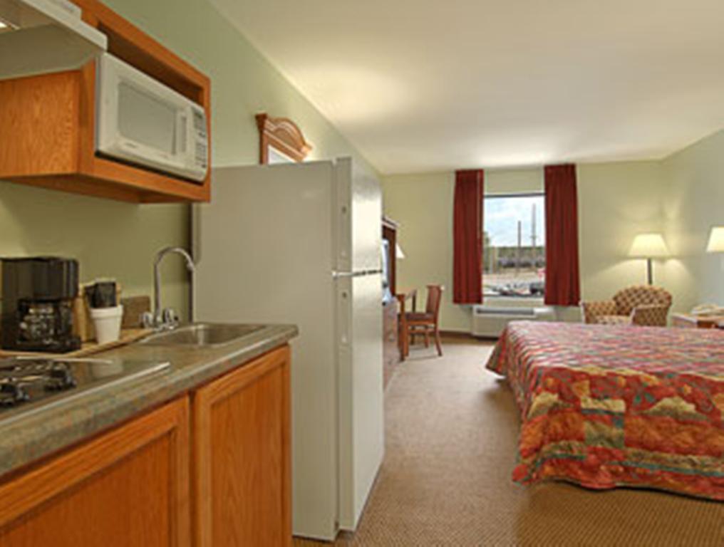Super 8 Pascagoula Motel Room photo